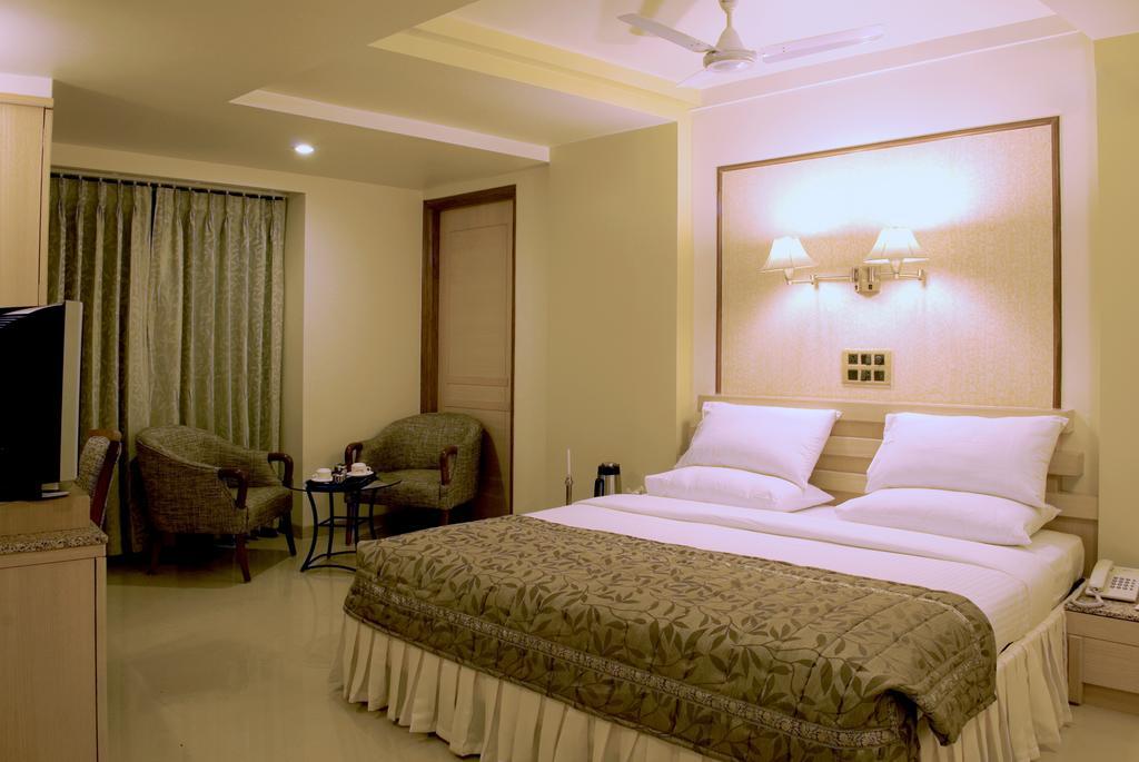 Hotel Deccan Royaale, Shivajinagar Пуне Номер фото